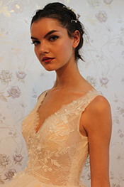 2025 Anais Model  