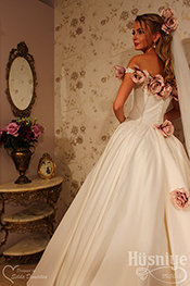 2025 Karolina Model  