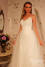 2025 Roz Mary Model  