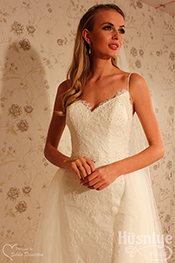 2025 Roz Mary Model  