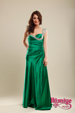 2010 dress model, a single shoulder   strap night suit fabric satin the body part of drape &ccedil;alışmalı.Yeşil color ,   silver color , purple colors of with dresses skirt light -tailed .